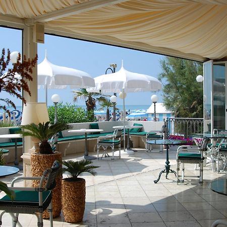 Hotel Montecarlo 리도 디 예솔로 외부 사진