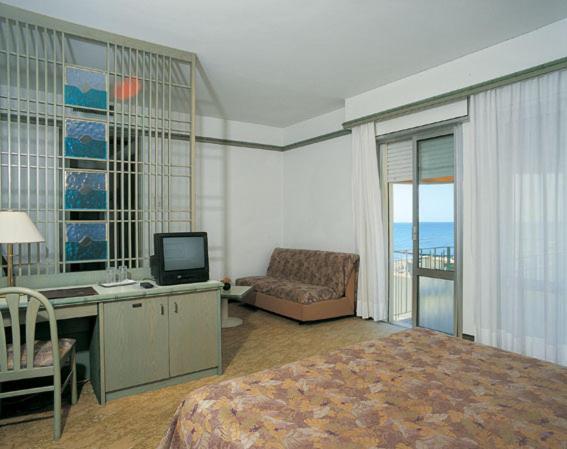 Hotel Montecarlo 리도 디 예솔로 외부 사진