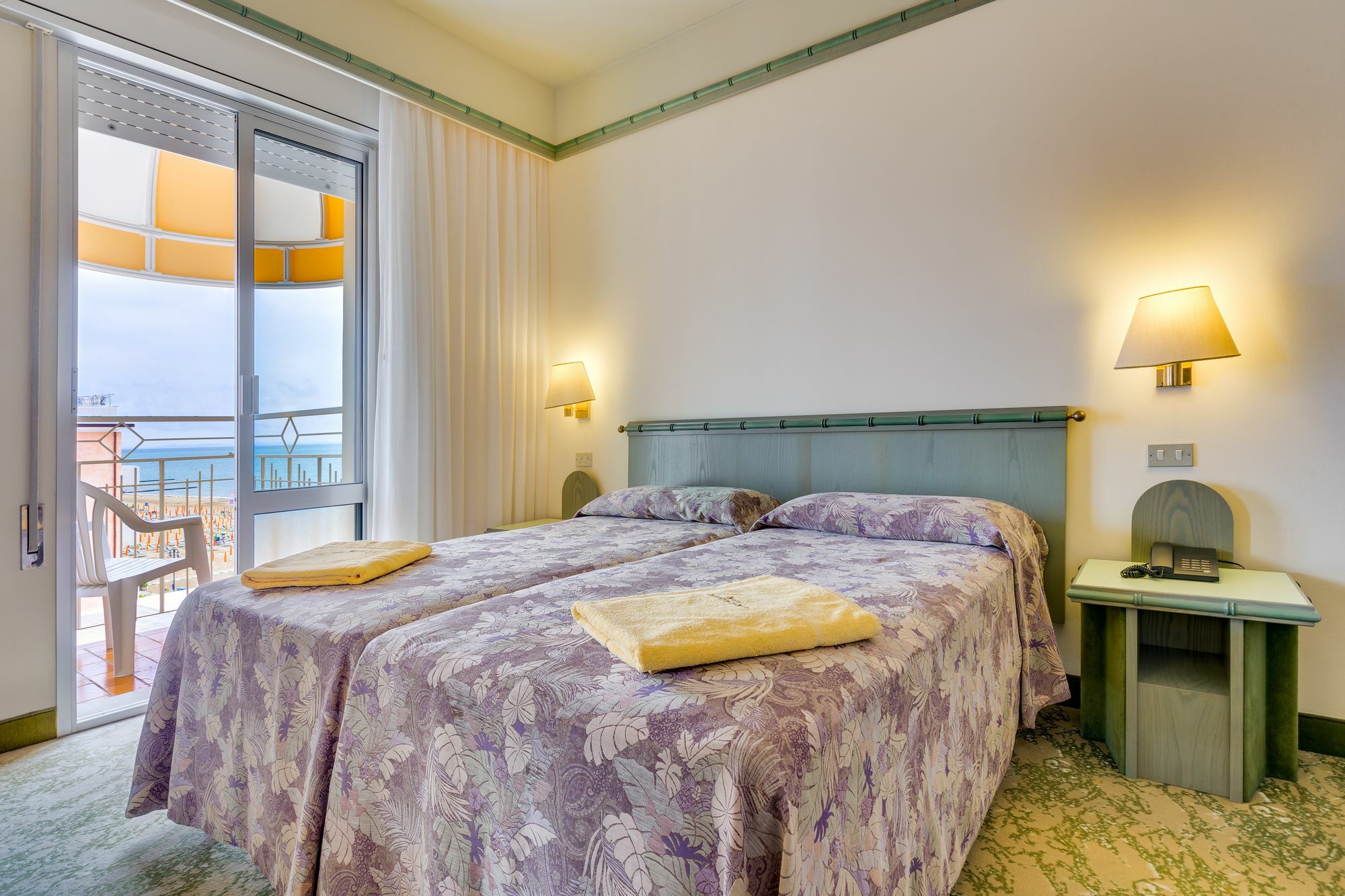 Hotel Montecarlo 리도 디 예솔로 외부 사진